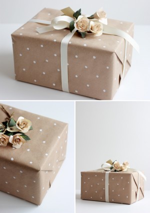 DIY polkadot gift wrap