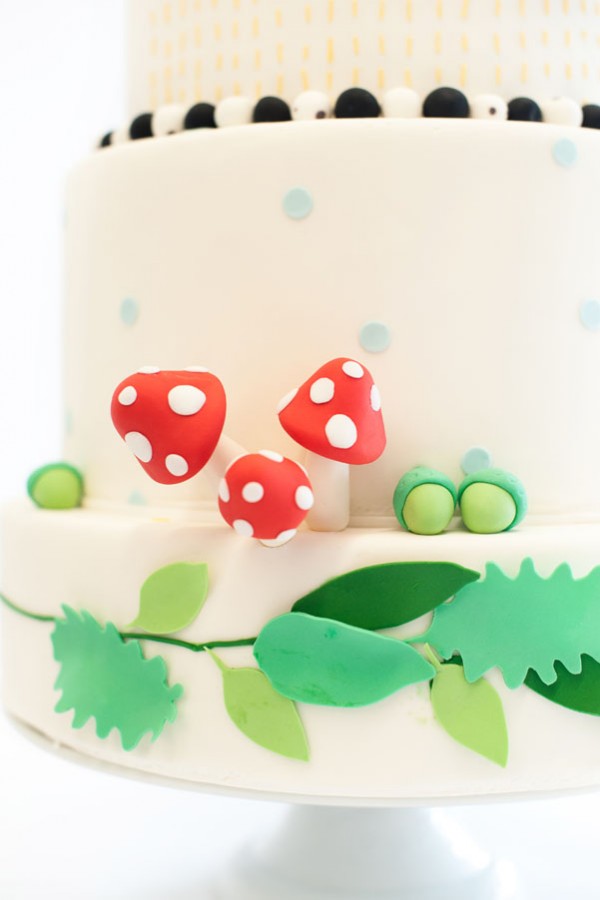 donna wilson inspired wedding cake
