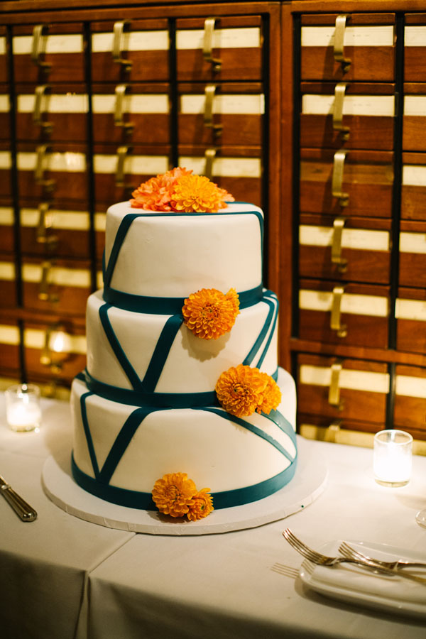 blue and white wedding cake