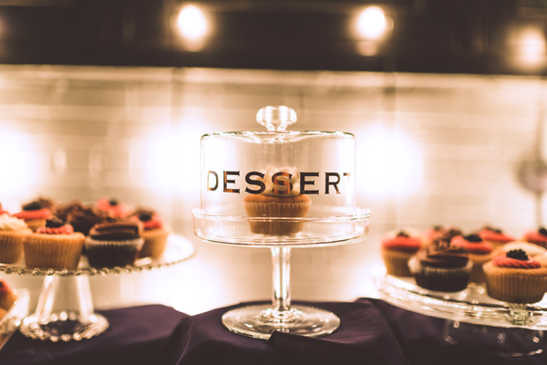 dessert display