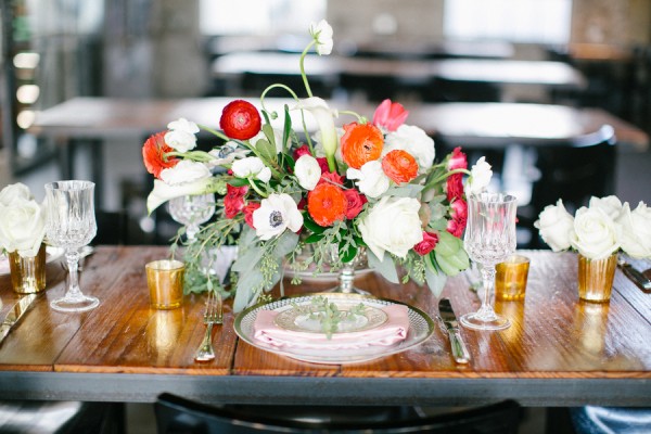 red and white modern centerpiece