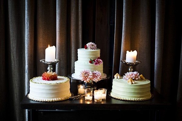 buttercream wedding cake with florals