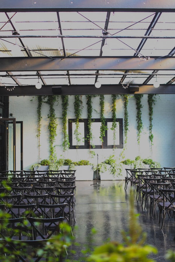 foliage backdrop for ceremony