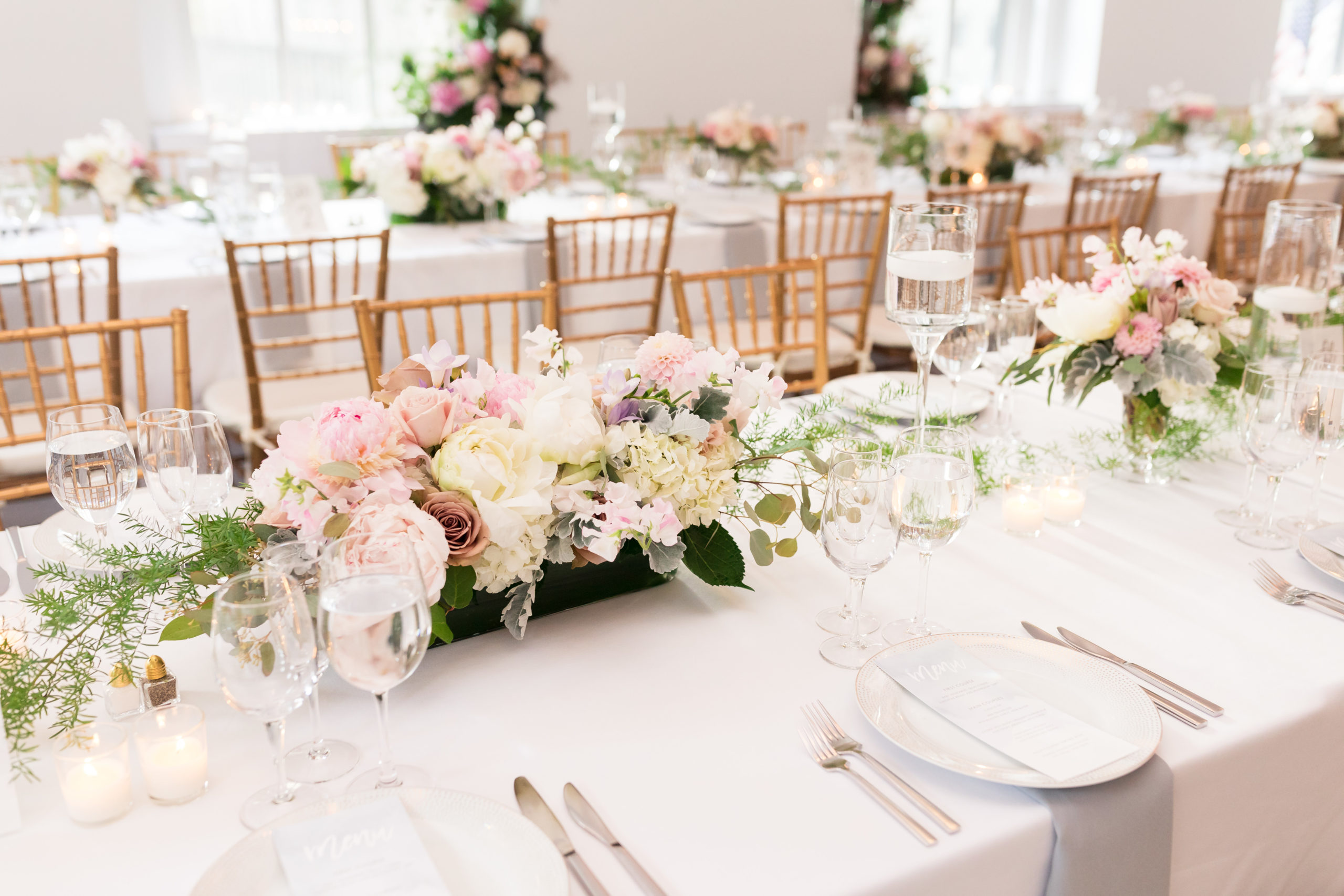 Elegant Blush and Ivory Wedding Tablescape