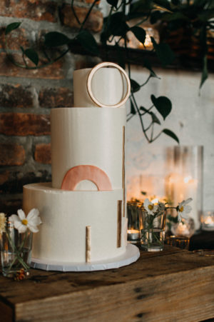 Modern Minimalist Wedding Cake