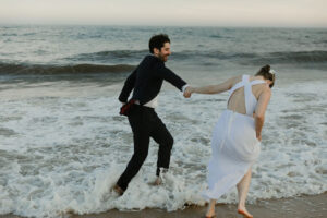 beach elopement-Marilyn Lamanna Photography-14