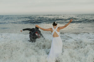 beach elopement-Marilyn Lamanna Photography-15