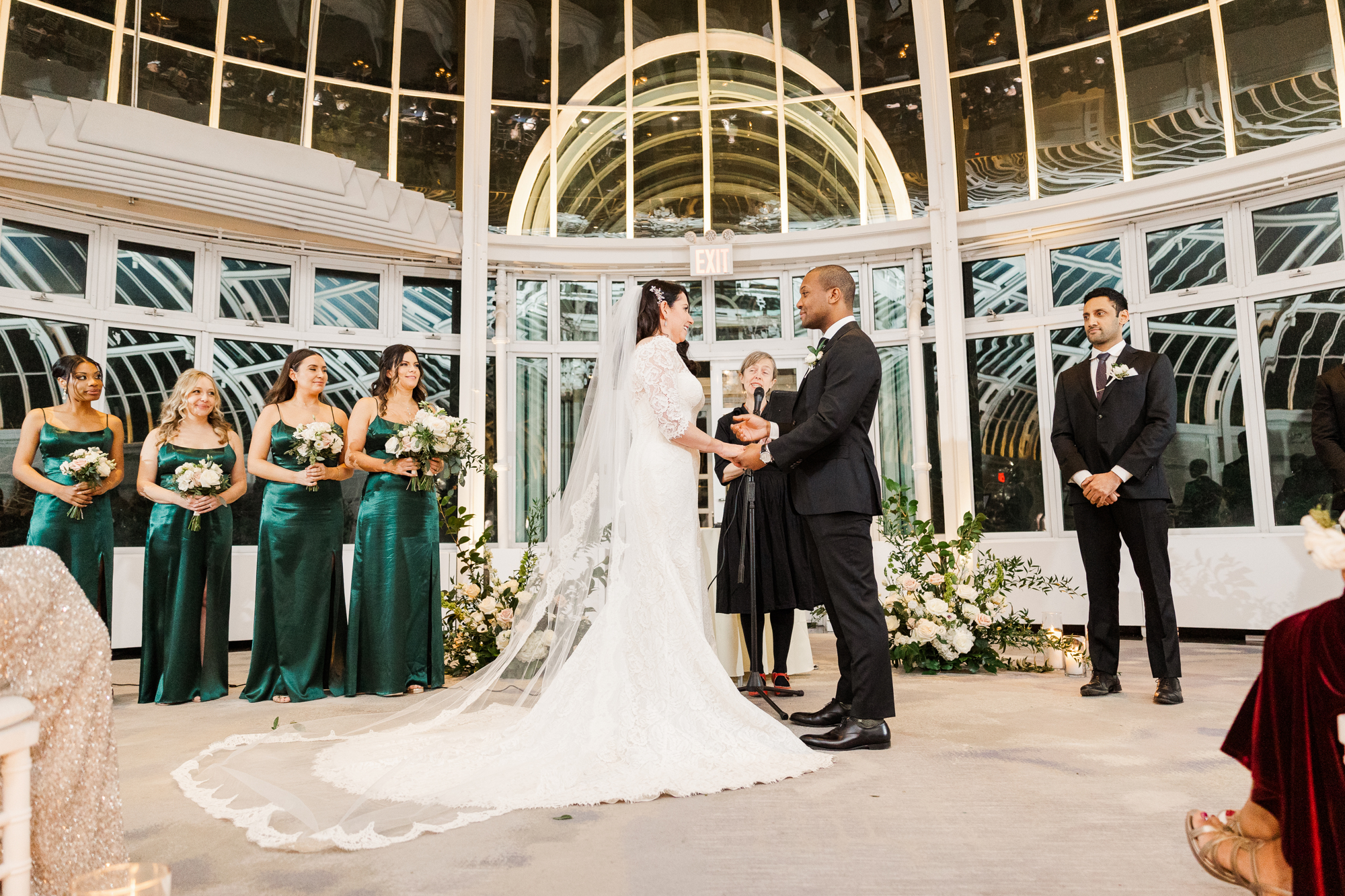 Romantic Wedding at Brooklyn Botanic Garden \ Brooklyn Bride