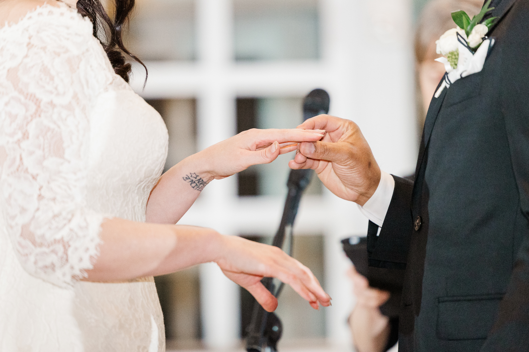 Romantic Wedding at Brooklyn Botanic Garden \ Brooklyn Bride